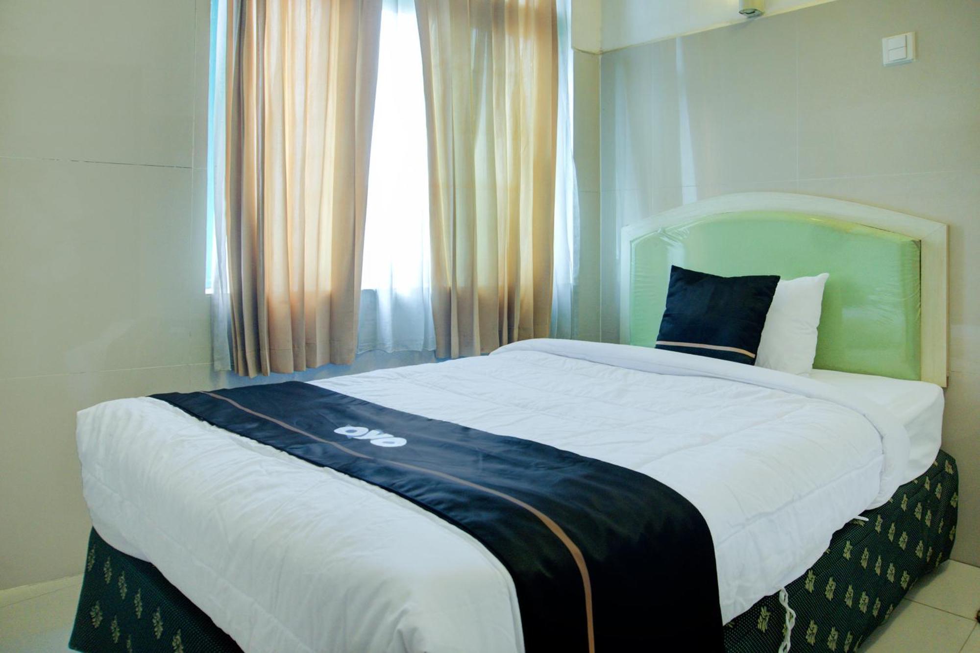 Townhouse Oak Palembang Near Jembatan Ampera Formerly Azzura Hotel ภายนอก รูปภาพ