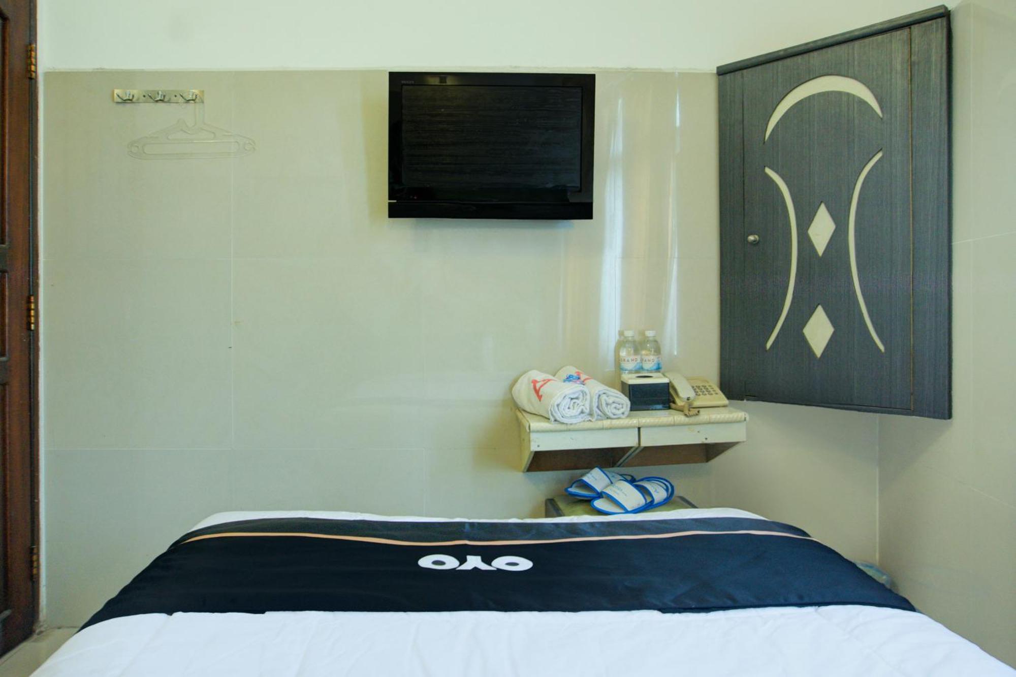 Townhouse Oak Palembang Near Jembatan Ampera Formerly Azzura Hotel ภายนอก รูปภาพ